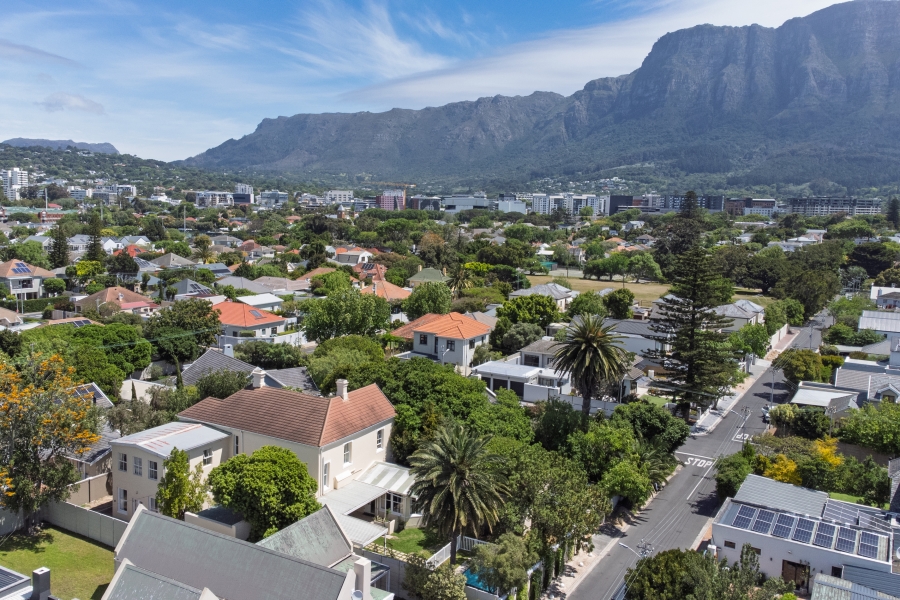 4 Bedroom Property for Sale in Claremont Western Cape